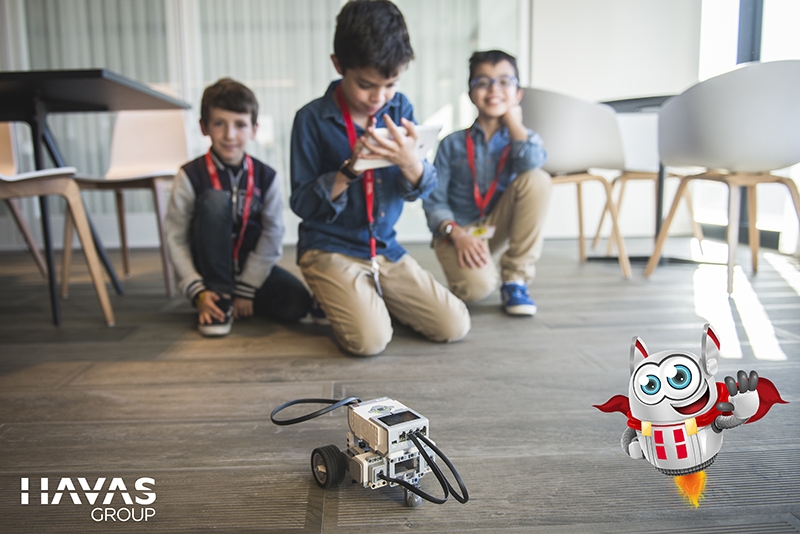Havas Group enseña robótica y diseño de apps a los niños