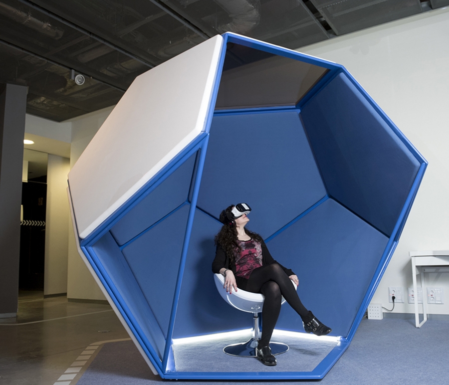 Espacio abierto al público para experimentar la realidad virtual