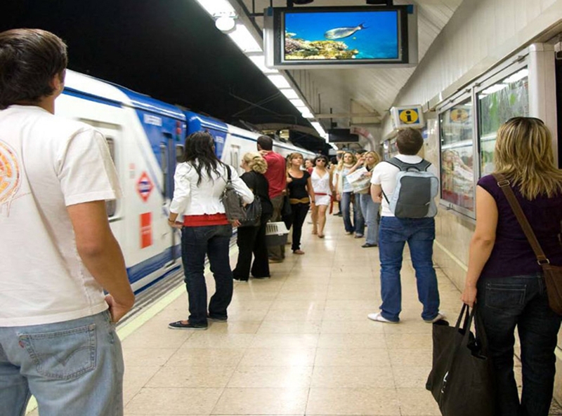 La tele del Metro de Madrid da voz a los usuarios a través de Twitter