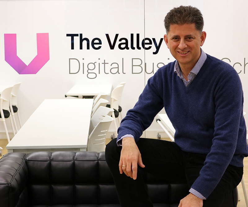 Miguel Reina, New Business Manager en The Valley