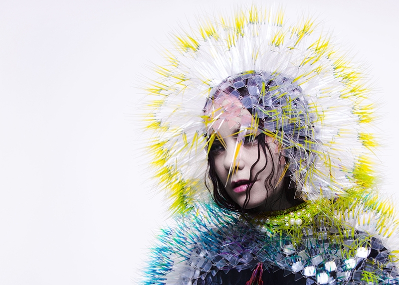 Björk nos sumerge en sus entrañas mediante la realidad virtual