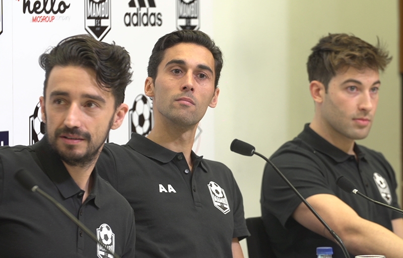 Arbeloa dirige un equipo de fútbol formado por youtubers
