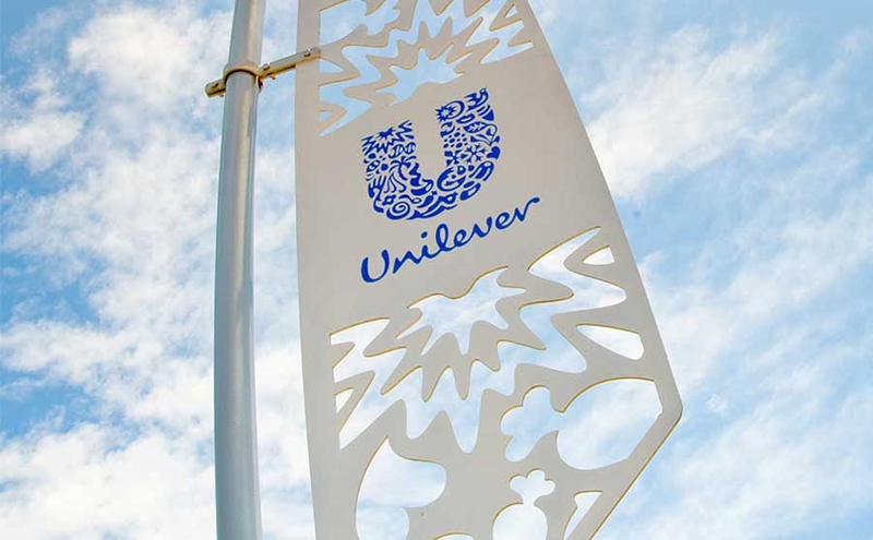 Unilever amenaza con retirar su publicidad en Facebook y Google