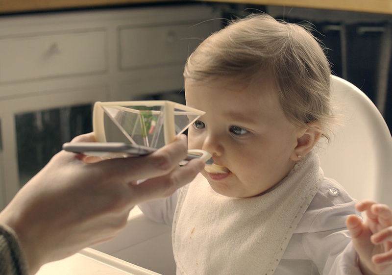 Nutribén presenta una cuchara holográfica para bebés