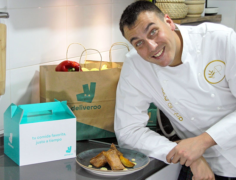 Deliveroo y el chef Antonio Romero reinventan la torrija