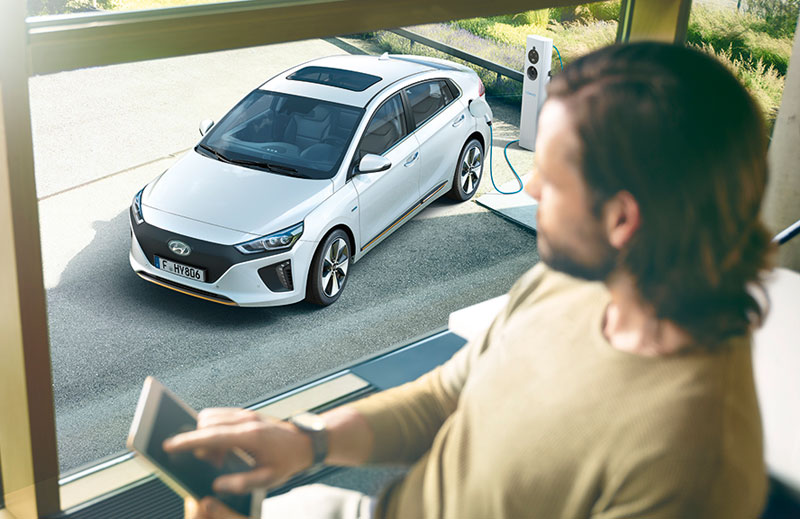 Hyundai estrena Zona Eco para informar sobre movilidad eléctrica